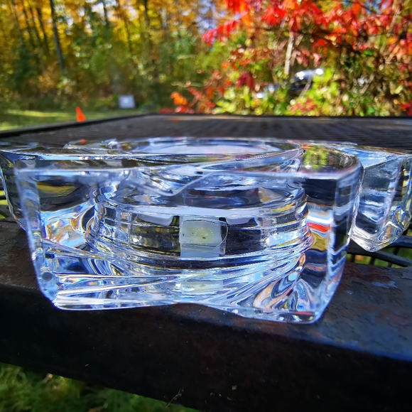 Small Clear Glass Sunburst Round Picture Frame - Picture 8 of 14